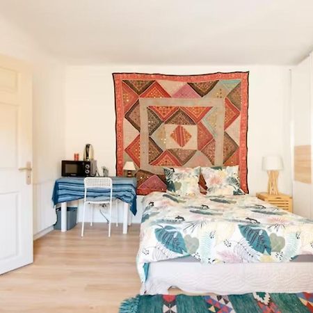 Aude En Provence Panzió Meyrargues Kültér fotó